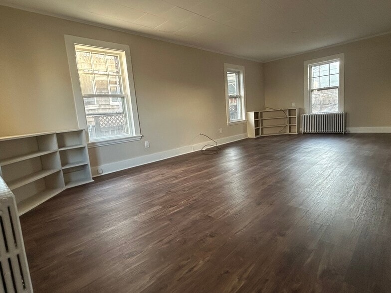 Building Photo - 68 Perkins St