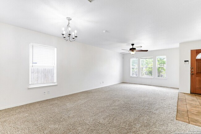 Building Photo - 10106 Amber Flora Dr