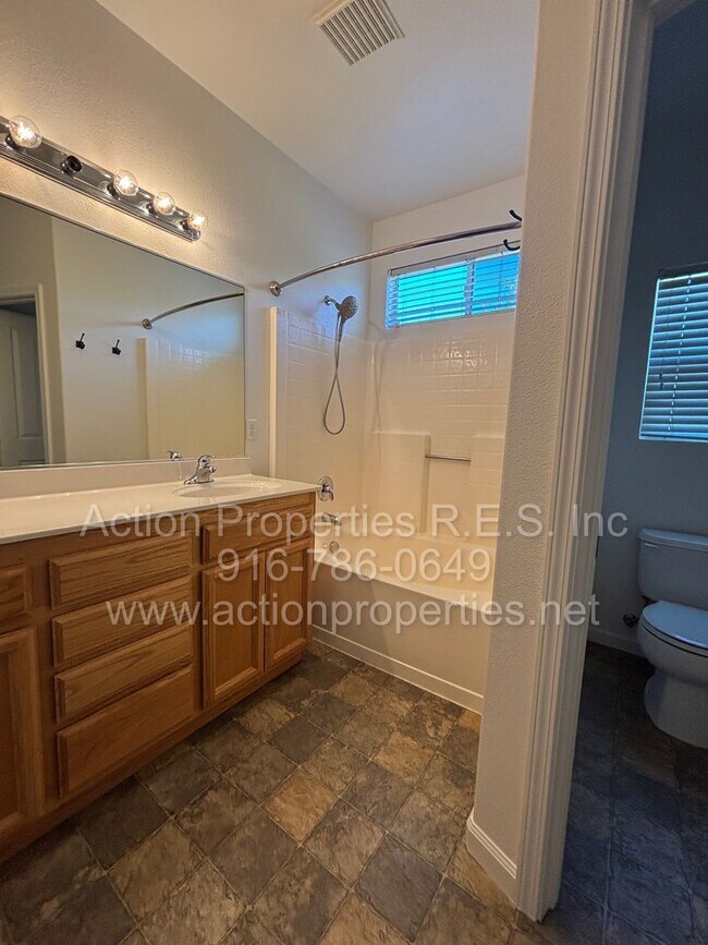 Building Photo - Action Properties Offering Immaculate Highland Reserve 4 Bedroom 2 Bath, 1581 sqft, New Paint and...