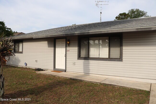 Building Photo - 220 Mardi Gras Ave NW