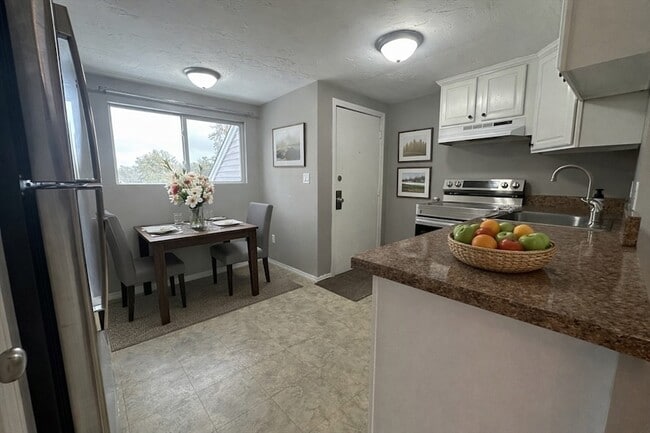 Building Photo - 10 Tideview Path