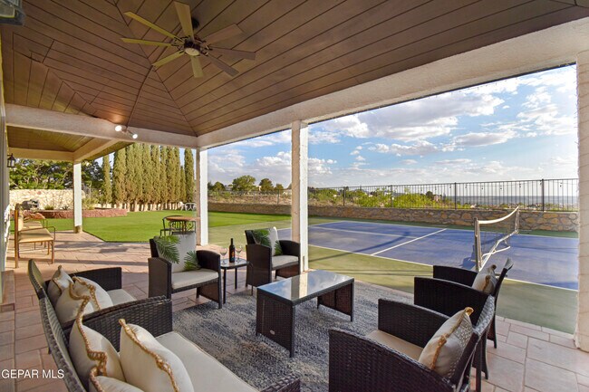 Building Photo - 508 Canyon Springs Dr