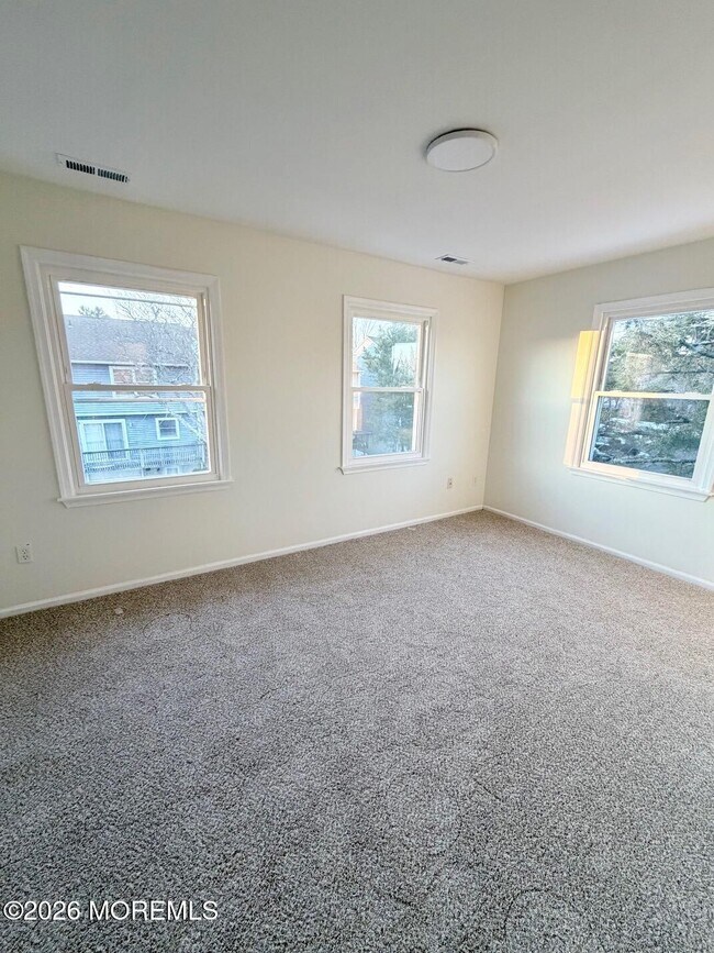 Building Photo - 1511 Railroad Ave