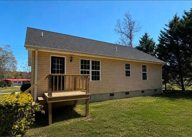 Building Photo - 1164 Bert Moorhead Rd