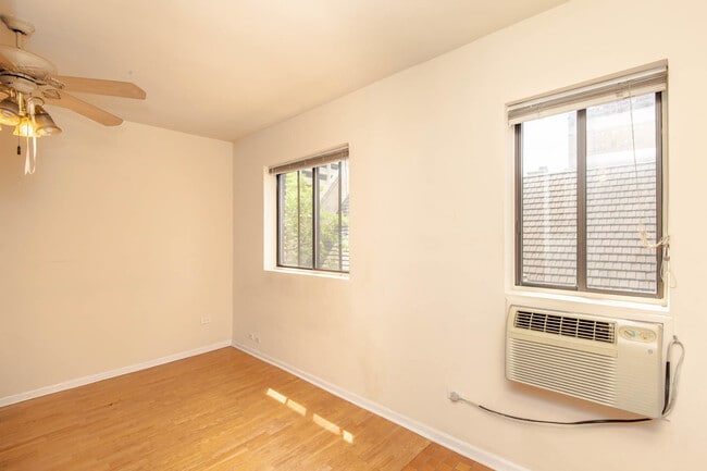 Building Photo - 1504 N Dearborn Pkwy