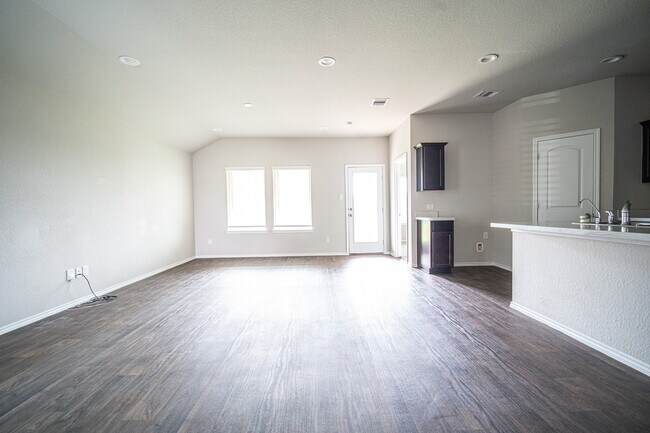 Building Photo - 5234 Greenwood Smt Trl