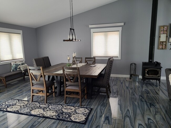 Building Photo - 459 Greys River Loop