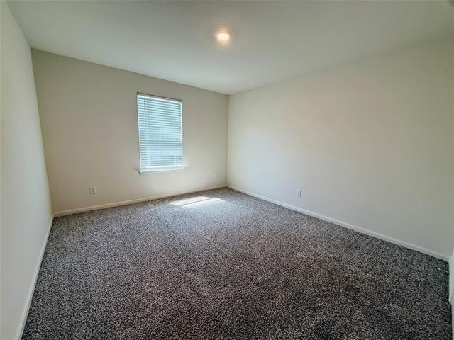 Building Photo - 636 Aqueduct Dr