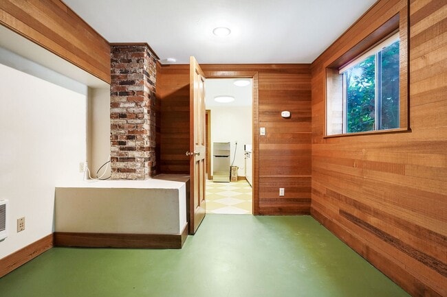 Building Photo - 22nd St Duplex - VPM295T-3