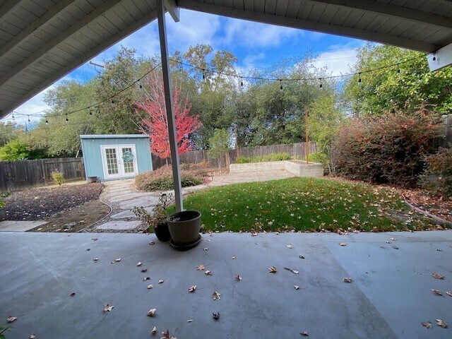 Building Photo - Beautiful and newly remodeled home in Rose...