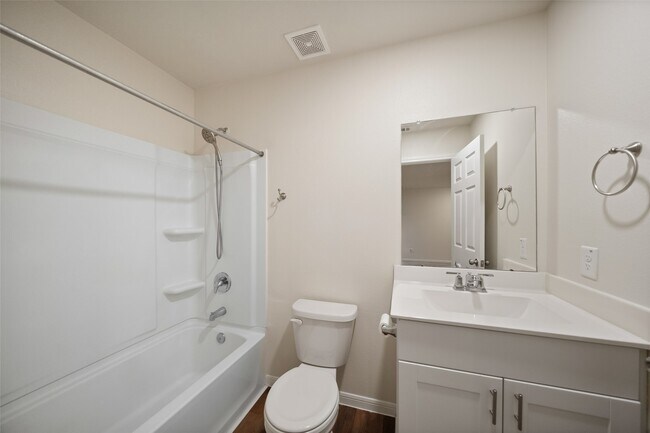 Building Photo - 14551 Maple Field Dr