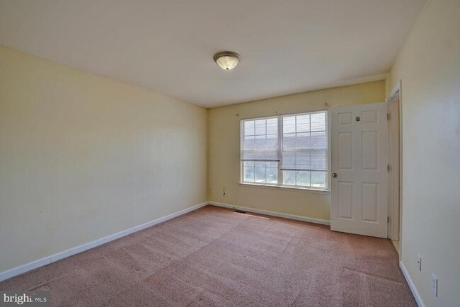 Building Photo - 112 Rosie Dr