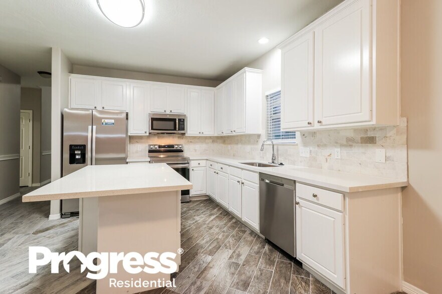 Building Photo - 21111 Molasses Meadow Ln