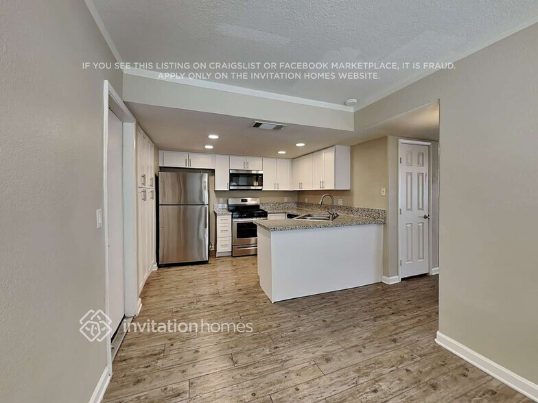 Building Photo - 1420 Pacific Terrace Dr
