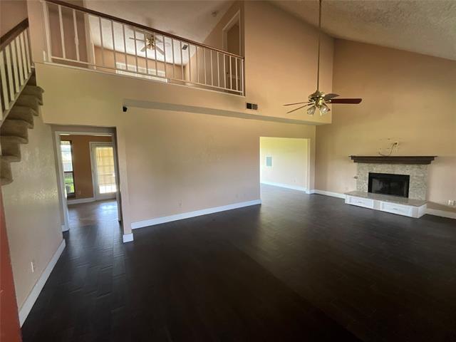Building Photo - 1705 Huntington Dr