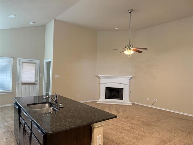 Building Photo - 2225 Windhaven Dr