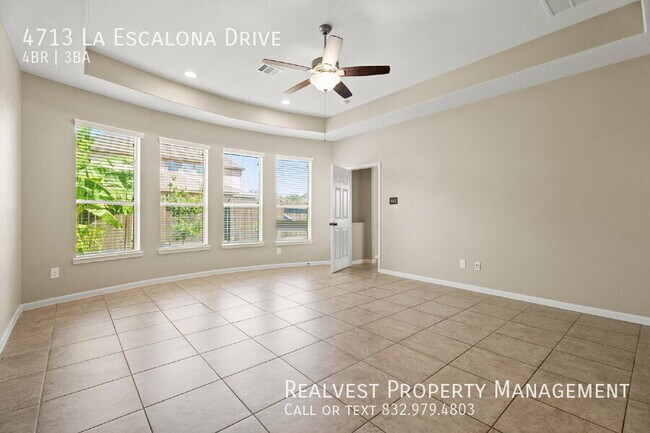 Building Photo - 4713 La Escalona Dr