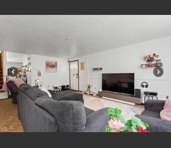 Building Photo - 1335 Lindenwood Dr