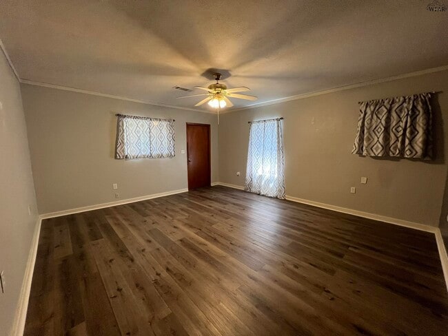 Building Photo - 610 S Bond St