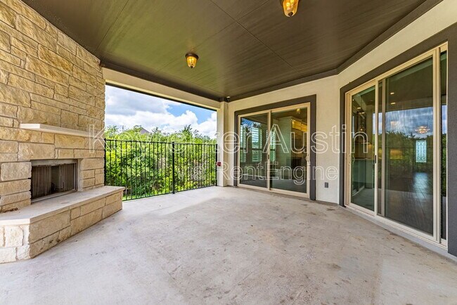 Building Photo - 617 Smarty Jones Ave