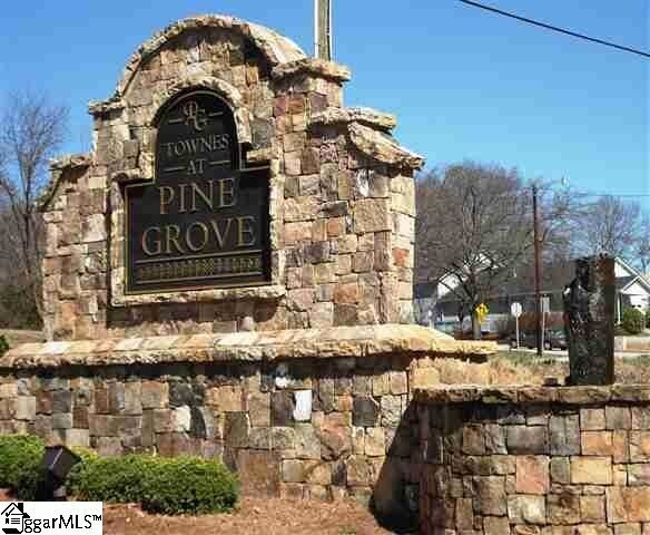 Building Photo - 29 Pine Walk Dr