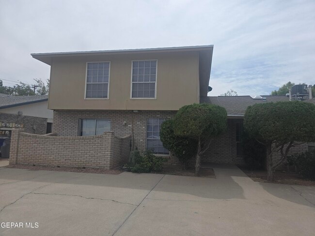 Building Photo - 10908 Bob Stone Dr