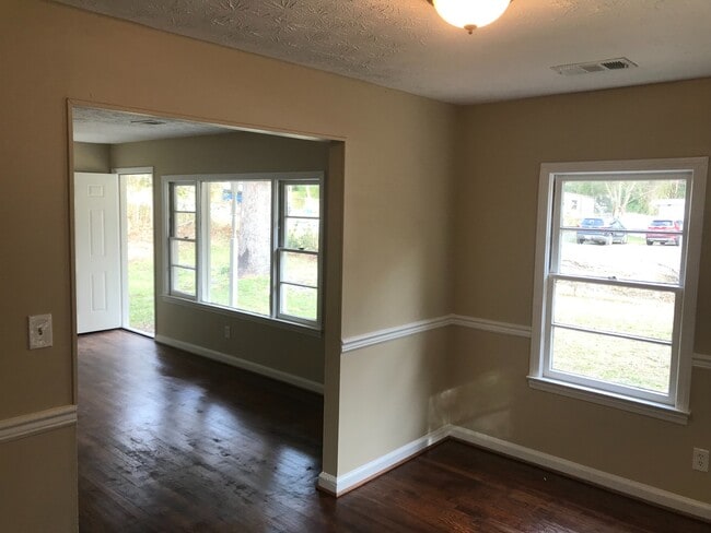 Building Photo - **UPCOMING**3 or 4 Bedroom / 1.5 Bathroom Home for Rent in Columbus, GA