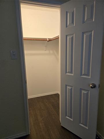 Building Photo - 9913 Fleetwood Dr