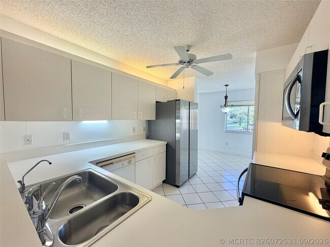 Building Photo - 9587 Weldon Cir