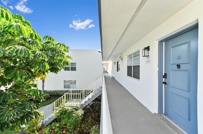 Primary Photo - 279 Normandy Ln