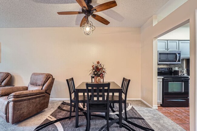 Building Photo - 7430 Singing Hills Dr