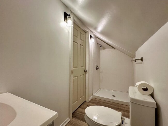 Building Photo - 10 Lachance St