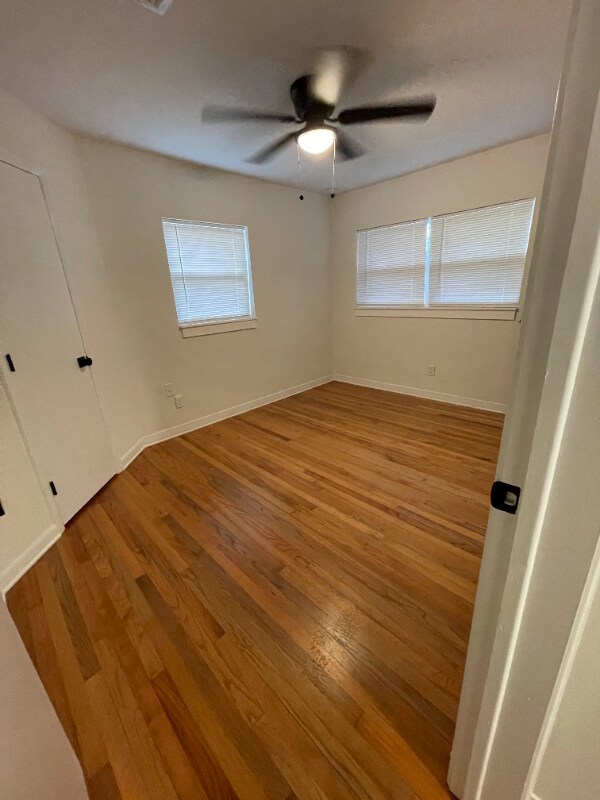 Building Photo - 1000 Melhollin Dr
