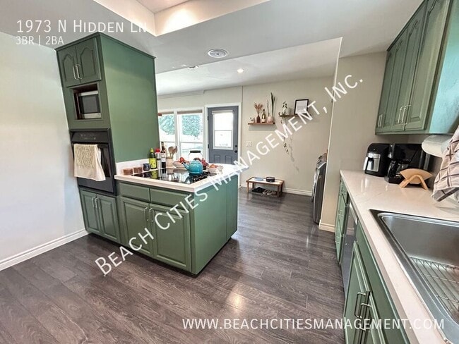 Building Photo - 1973 N Hidden Ln