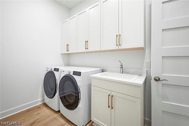 Building Photo - 9033 Calypso Ct
