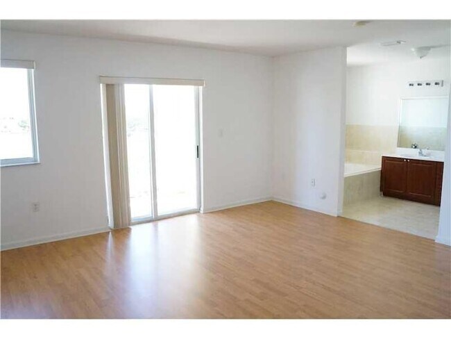 Building Photo - 5732 SW 162nd Pass