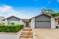 Building Photo - 1325 Park Dr
