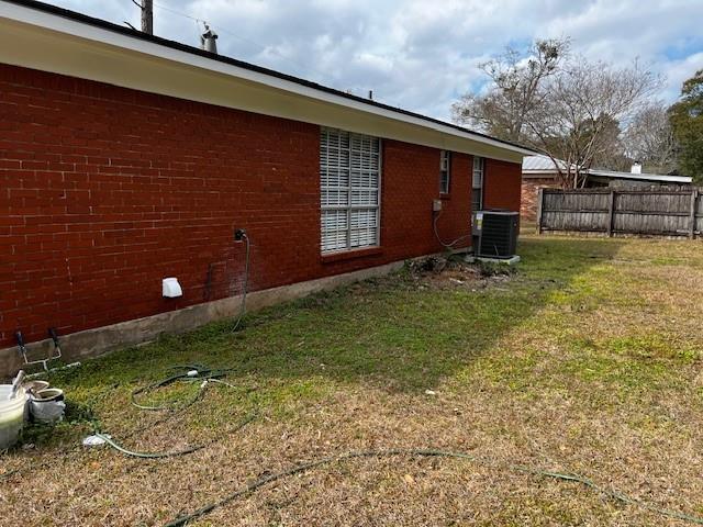 Building Photo - 2056 Mesa Dr