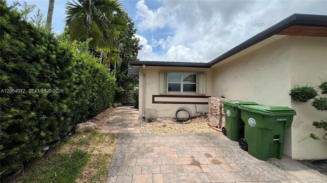 Building Photo - 6550 SW 8th St