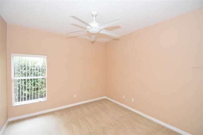 Building Photo - 11 Ellsworth Dr