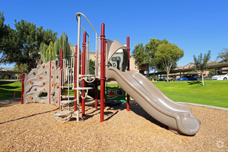 Playground 1 - Versante Apartment Homes