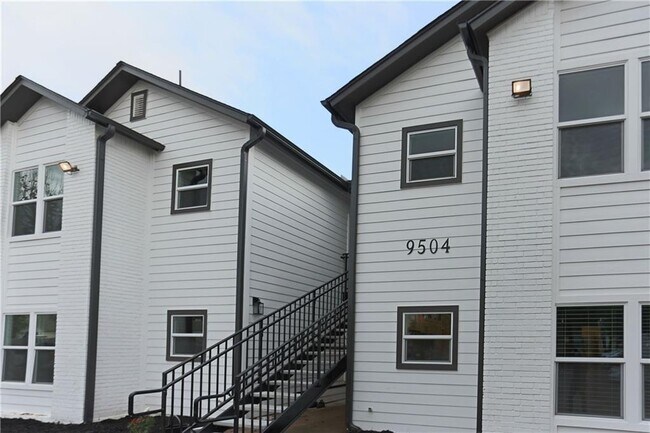 Building Photo - 9504 Menchaca Rd