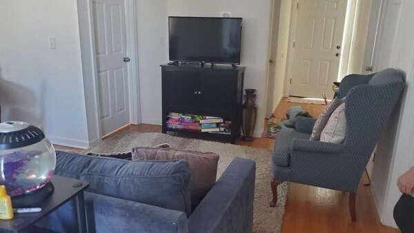 Building Photo - 53 Clay St