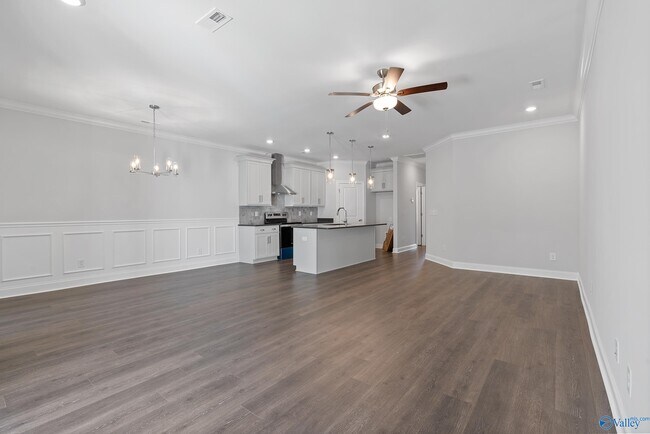 Building Photo - 117 Iberville St