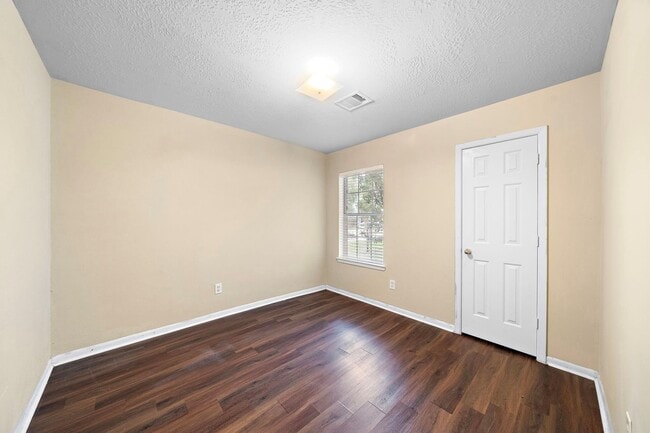 Building Photo - 6615 Wellington Meadows Dr