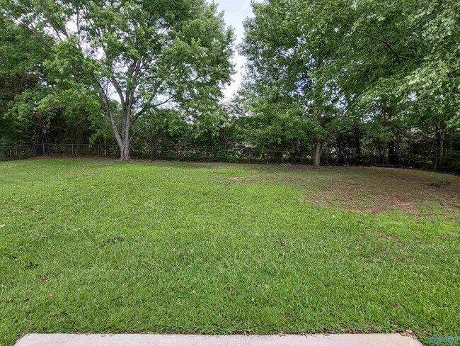 Building Photo - 308 Red Oak Rd