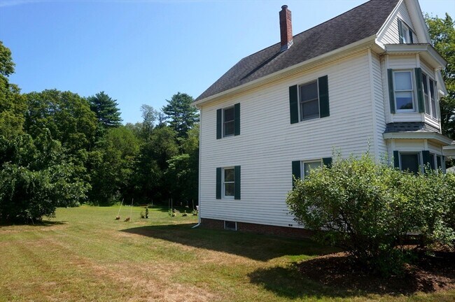 Building Photo - 67 Mill St
