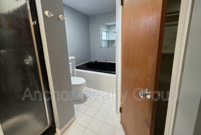 Building Photo - 14 Al St