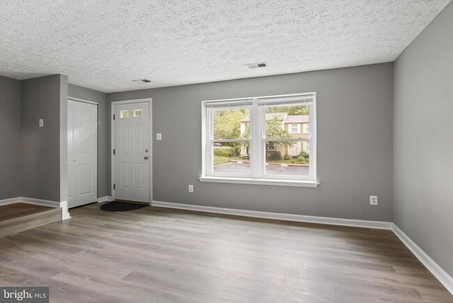 Building Photo - 8353 Fern Leaf Ct