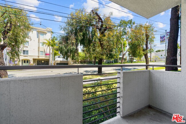 Building Photo - 16100 Sunset Blvd